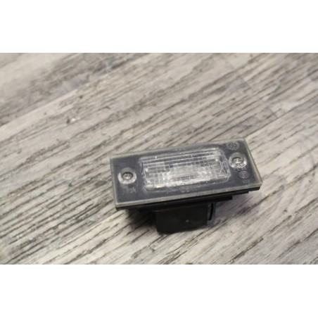 feu arriere eclairage plaque AUDI A4 BREAK