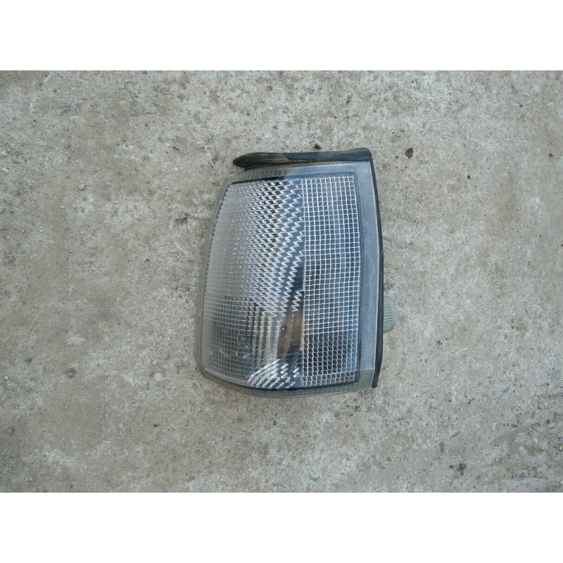 feu clignotant avant gauche FIAT TIPO 1900 TURBO DIESEL 1992