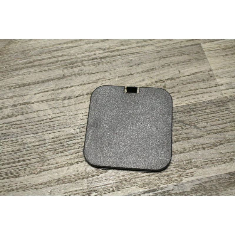 cache couvercle feu ampoule hayon RENAULT LAGUNA 1 7700820483