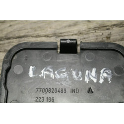 cache couvercle feu ampoule hayon RENAULT LAGUNA 1 7700820483