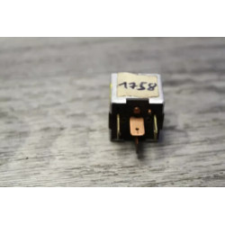 relais pompe a carburant VW VOLKSWAGEN AUDI RELAIS 38 191906383 A