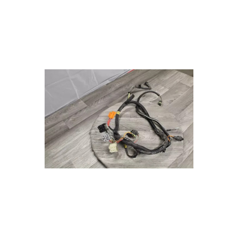 bout faisceau electrique moteur avant gauche RENAULT ESPACE 3 2.2 DT 7PL 1998 bout faisceau electrique moteur avant gauche RENAULT ESPACE 3 2.2 DT 7PL 1998