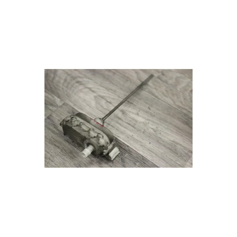 moteur fermeture trappe a carburant AUDI a4 2000 8D0862153 moteur fermeture trappe a carburant AUDI a4 2000 8D0862153