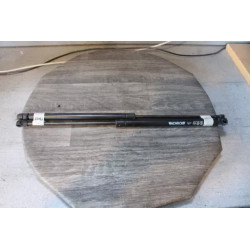 verin de hayon VW VOLKSWAGEN GOLF 4 PASSAT BORA 500ml ML5132