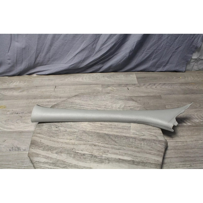 cache plastic montant avant gauche RENAULT CLIO 2 7700432773