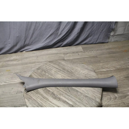 cache plastic montant avant droit RENAULT CLIO 2 7700849385