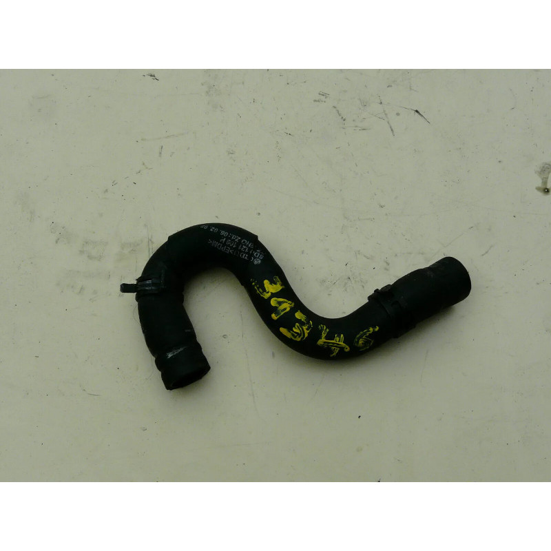 durite refroidissement volkswagen PASSAT V6 TDI 2000 8D0121109 durite refroidissement volkswagen PASSAT V6 TDI 2000 8D0121109