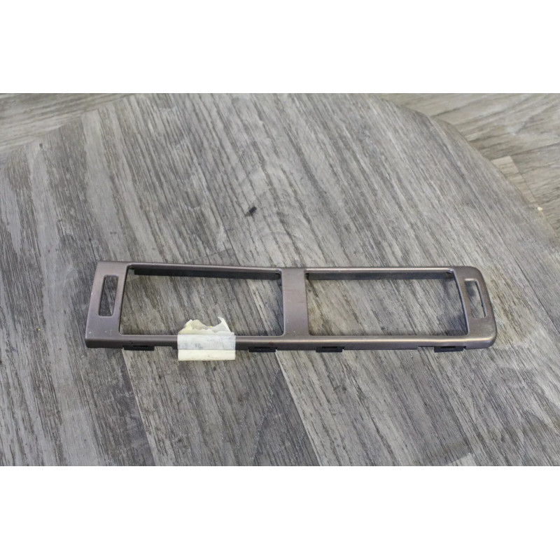 cache plastic habillage grille ventilation centrale AUDI A6 4B1820951