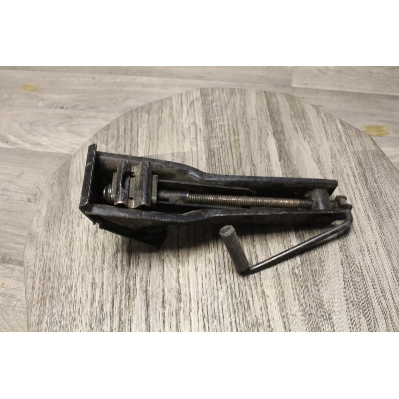 cric REF INTERNE 45247 cric REF INTERNE 45247