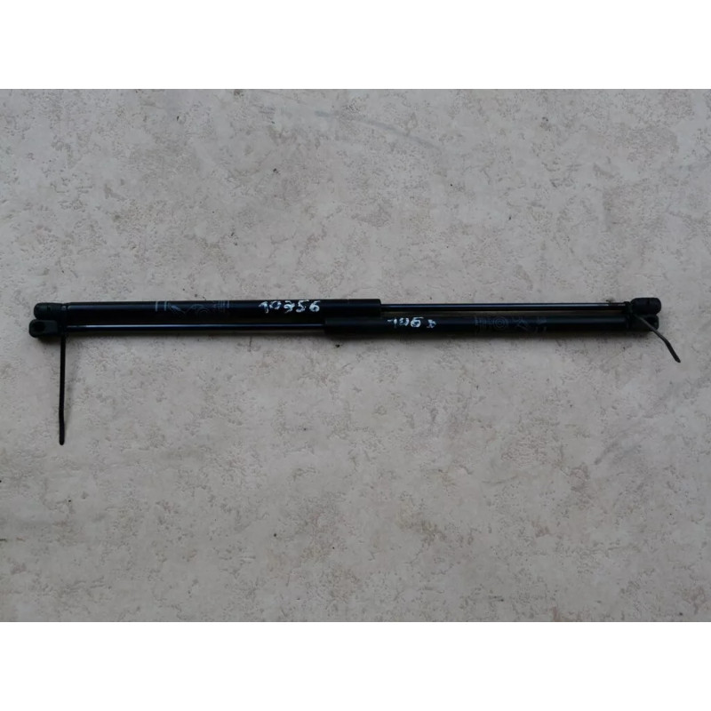 verin hayon PEUGEOT 106 5915050313n verin hayon PEUGEOT 106 5915050313n