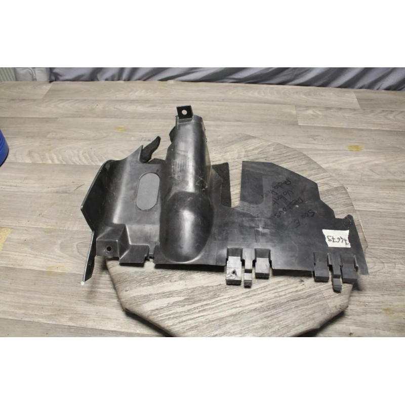 cache plastic habillage inferieur dessous volant MERCEDES W124 500E 94 1246802517