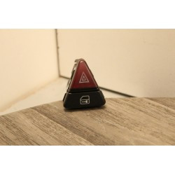 bouton warning fermeture centralise mercedes class a 1688206710
