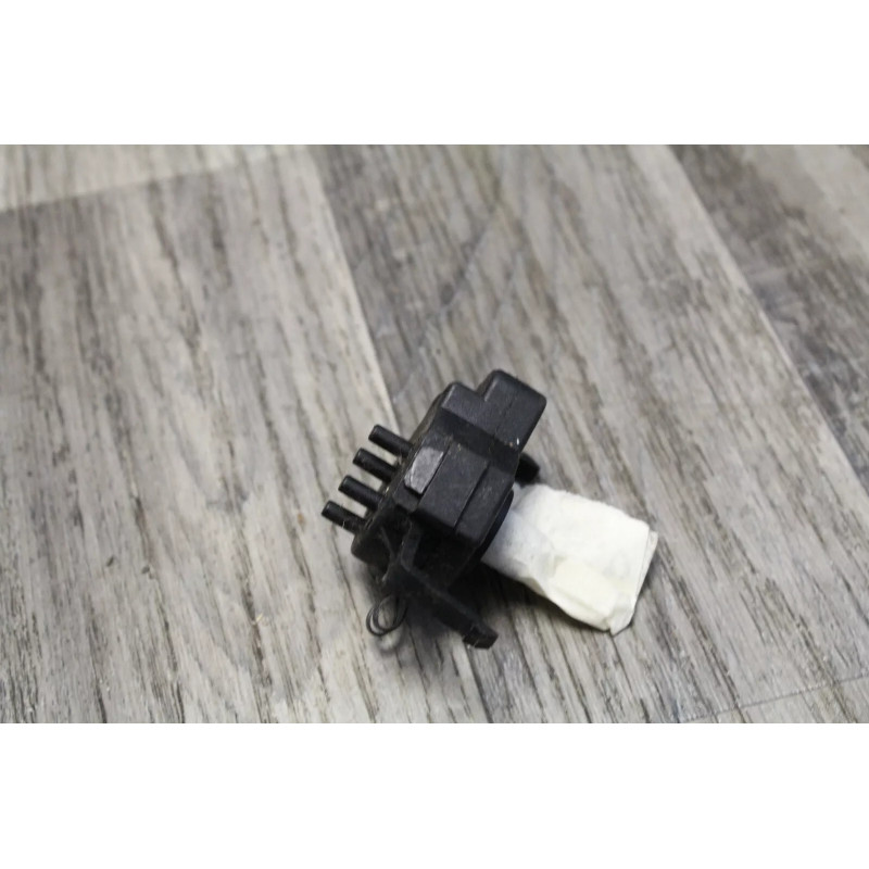 Commande Poumon Pneumatique Fermeture Porte Audi 80/90/100 - Réf. 893862153D / 6N0862159C - Occasion