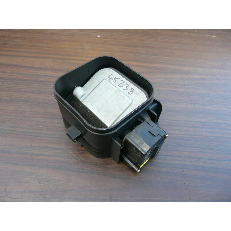 moteur electrique commande volet ventilation AUDI A8 V8 3.3 TDI 2001 4D0820511 moteur electrique commande volet ventilation AUDI A8 V8 3.3 TDI 2001 4D0820511