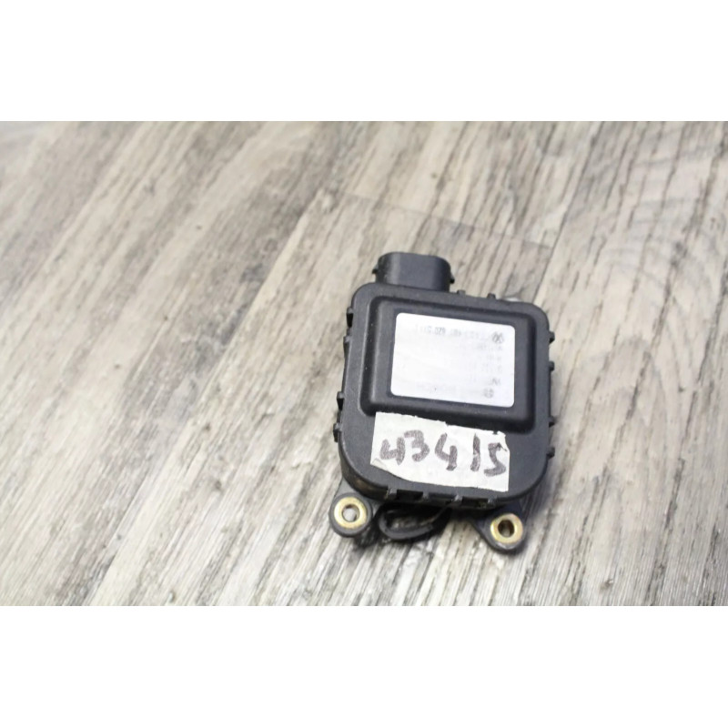 moteur commande volet ventilation aeration chauffage audi VW VOLKSWAGEN PASSAT 0132801121 4B1820511 C moteur commande volet ventilation aeration chauffage audi VW VOLKSWAGEN PASSAT 0132801121 4B1820511 C