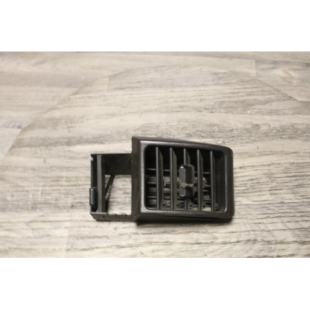 grille de ventillation gauche PORSCHE 944 94457225100