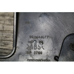 cache plastic inferieur dessous colonne direction PEUGEOT 306 p306 9611444077