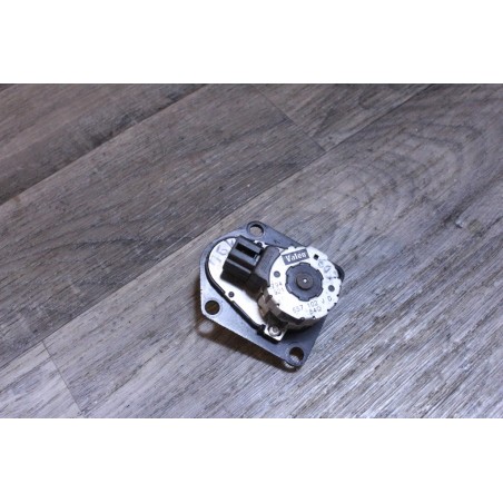 moteur commande actionneur volet chauffage climatisation opel 657102j
