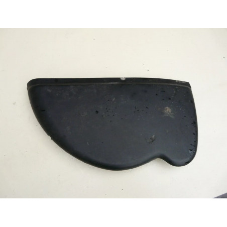 plastic lateral habillage tdb PASSAT V6 TDI 2000 3B0858035
