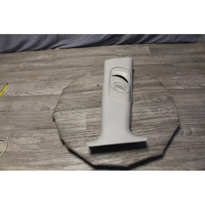 habillage plastic interieur montant FORD FOCUS 98ABA24582AU habillage plastic interieur montant FORD FOCUS 98ABA24582AU