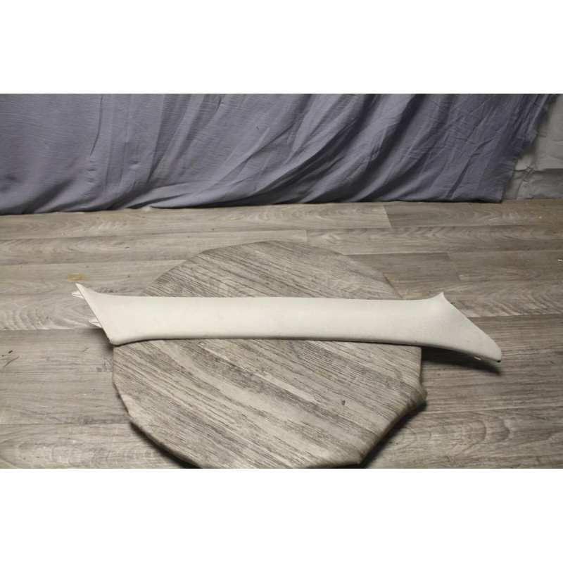 cache plastic avant gauche habillage DAIHATSU SIRION 1.3 16V 2001 5P cache plastic avant gauche habillage DAIHATSU SIRION 1.3 16V 2001 5P