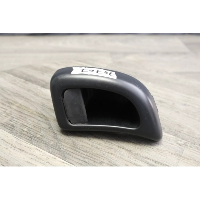 petit vide poche plastic RENAULT LAGUNA 7700824355 petit vide poche plastic RENAULT LAGUNA 7700824355