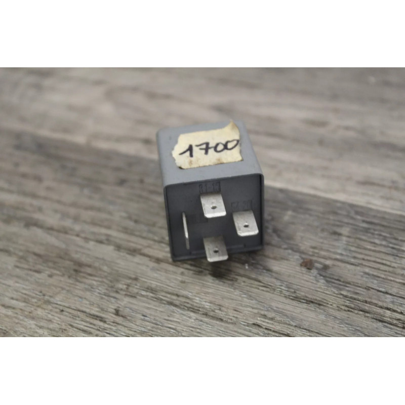 relais pare brise FORD 89GG14512AA relais pare brise FORD 89GG14512AA