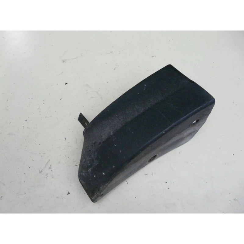plastic cache parechoc arriere droit volkswagen passat v6 tdi break 3B0857897 A plastic cache parechoc arriere droit volkswagen passat v6 tdi break 3B0857897 A