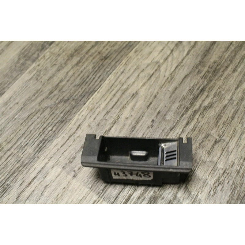 cendrier gauche AUDI A6 1998 4B0857406 cendrier gauche AUDI A6 1998 4B0857406