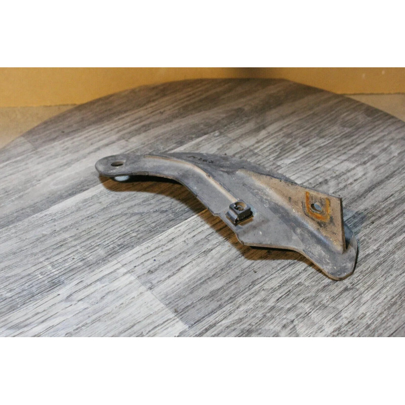 cache plastic divers avant gauche AUDI A4 8E0853887 A cache plastic divers avant gauche AUDI A4 8E0853887 A