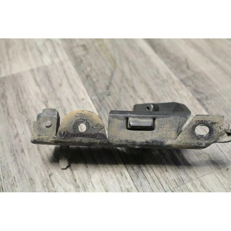 support plastic habillage divers RENAULT CLIO 2 PH 2 1.5 DCI 80CV 4P 8200068814 support plastic habillage divers RENAULT CLIO 2 PH 2 1.5 DCI 80CV 4P 8200068814