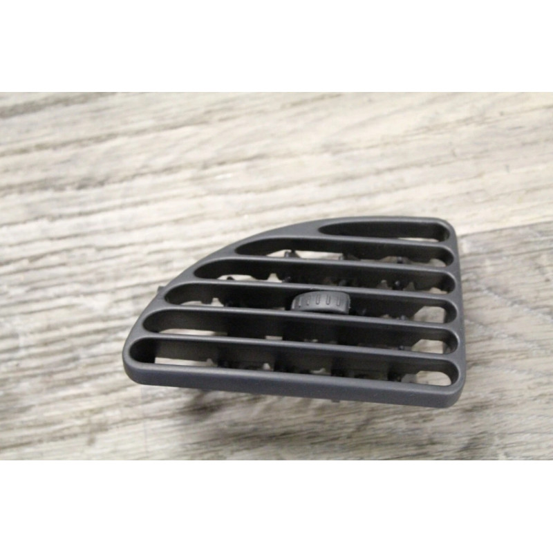 grille de ventilation CITROEN C5 2.0 HDI 110 grille de ventilation CITROEN C5 2.0 HDI 110