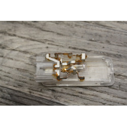 eclairage interieur OU porte OU boite A gant