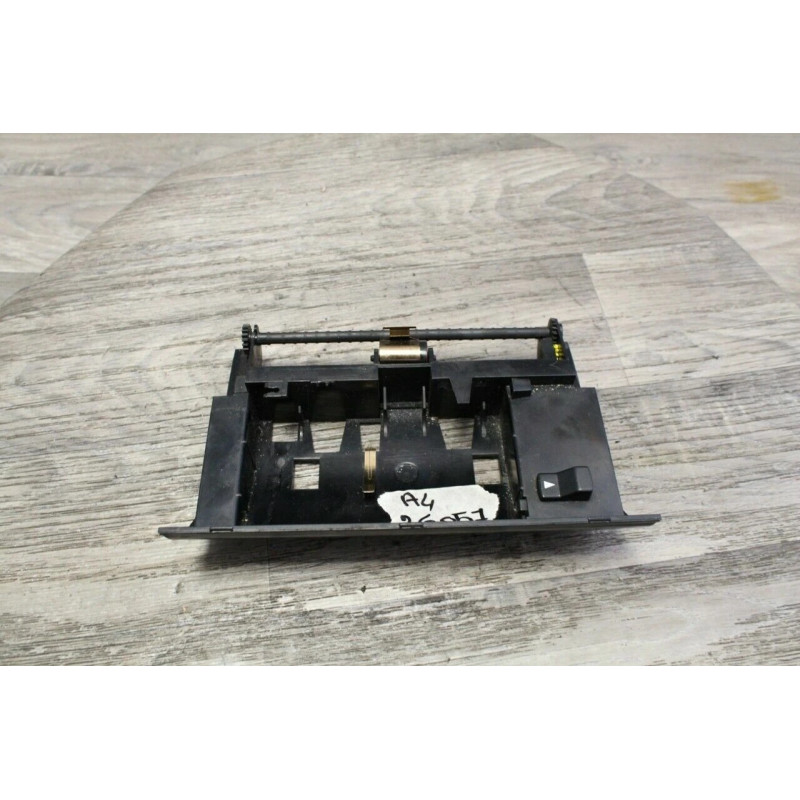 support cendrier AUDI A4 8D0857951 G