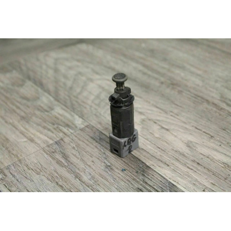 contacteur de pedale RENAULT LAGUNA 2 1.9 DCI 120 2003