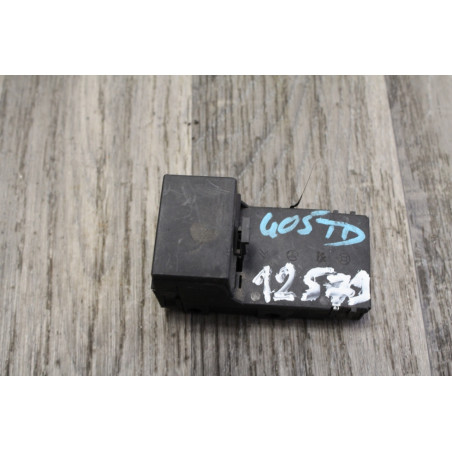 support boite fusible ventilateur moteur peugeot 405 p405