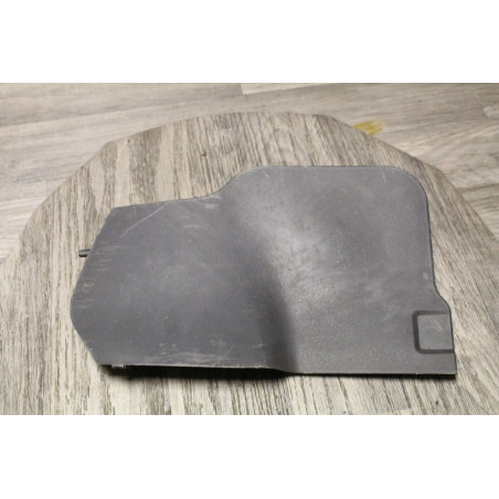 deflecteur cache plastic lateral gauche RENAULT MEGANE 2 8200079025