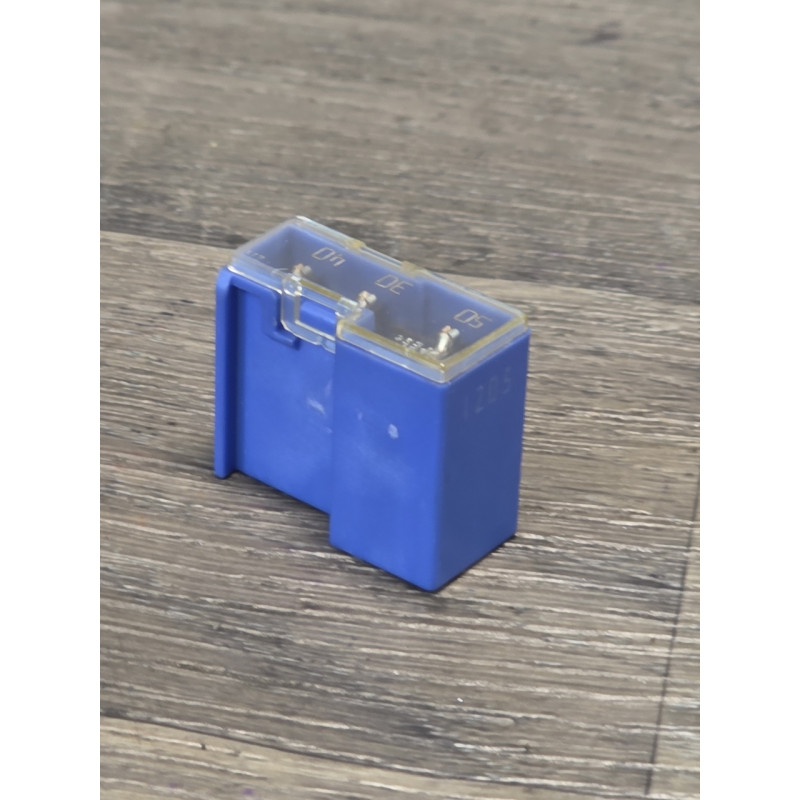 fusible bleu 12v 50/30/40 nissan qashqai fusible bleu 12v 50/30/40 nissan qashqai