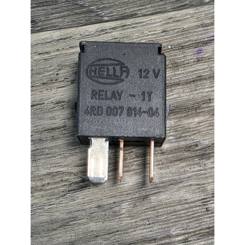 relais noir 12v hella nissan qashqai 252309f905 4rd007914-04 relais noir 12v hella nissan qashqai 252309f905 4rd007914-04
