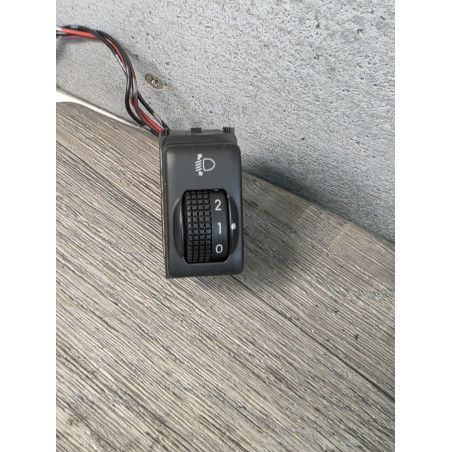 bouton reglage hauteur de phare nissan qashqai 25190jd008