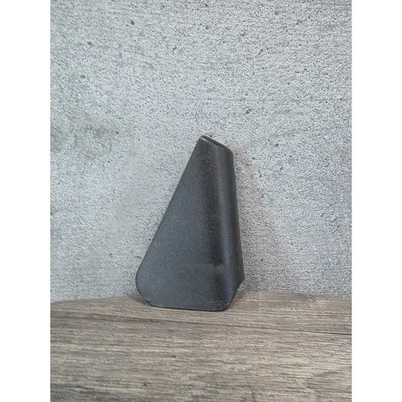 plastic habillage porte gauche seat ibiza 6l4839971a