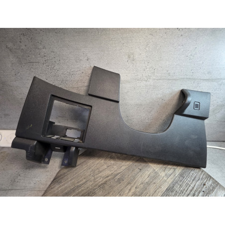 cache plastic garniture inferieur tableau de bord nissan qashqai 68106jd900