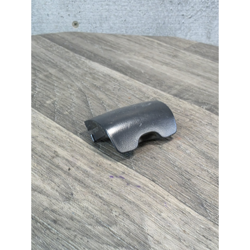 cache plastic enrouleur ceinture arriere centrale banquette seat ibiza 1j0857785
