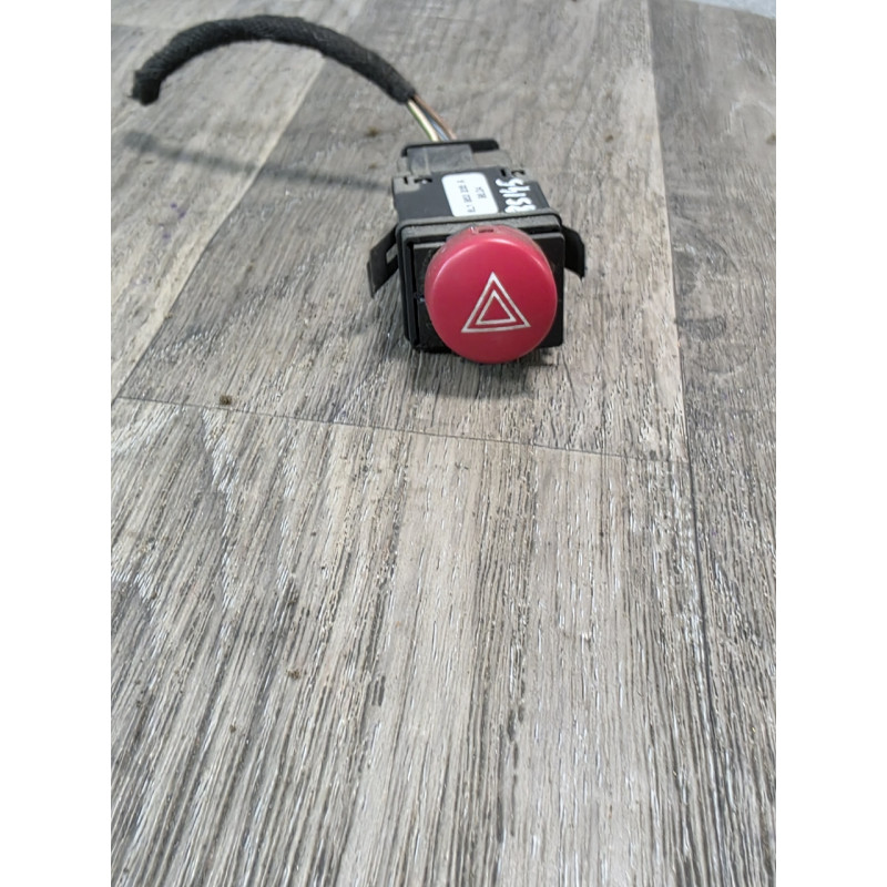 bouton warning feu de detresse seat ibiza 6l1953235 bouton warning feu de detresse seat ibiza 6l1953235