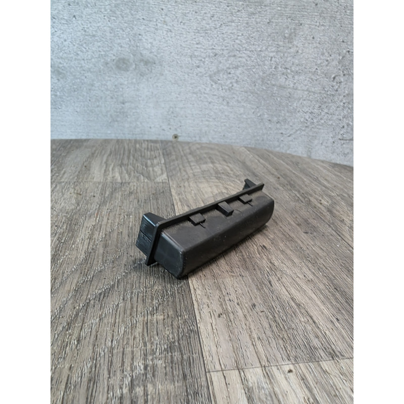 cache plastic tableau de bord seat ibiza 6l1857370