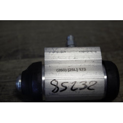 cylindre de roue (250)[25L]173