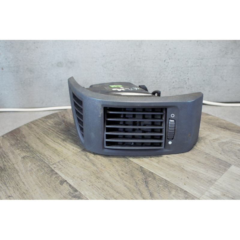 grille de ventilation avant gauche peugeot boxer st4476-2 ls385822 grille de ventilation avant gauche peugeot boxer st4476-2 ls385822