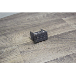 faux bouton PEUGEOT 405