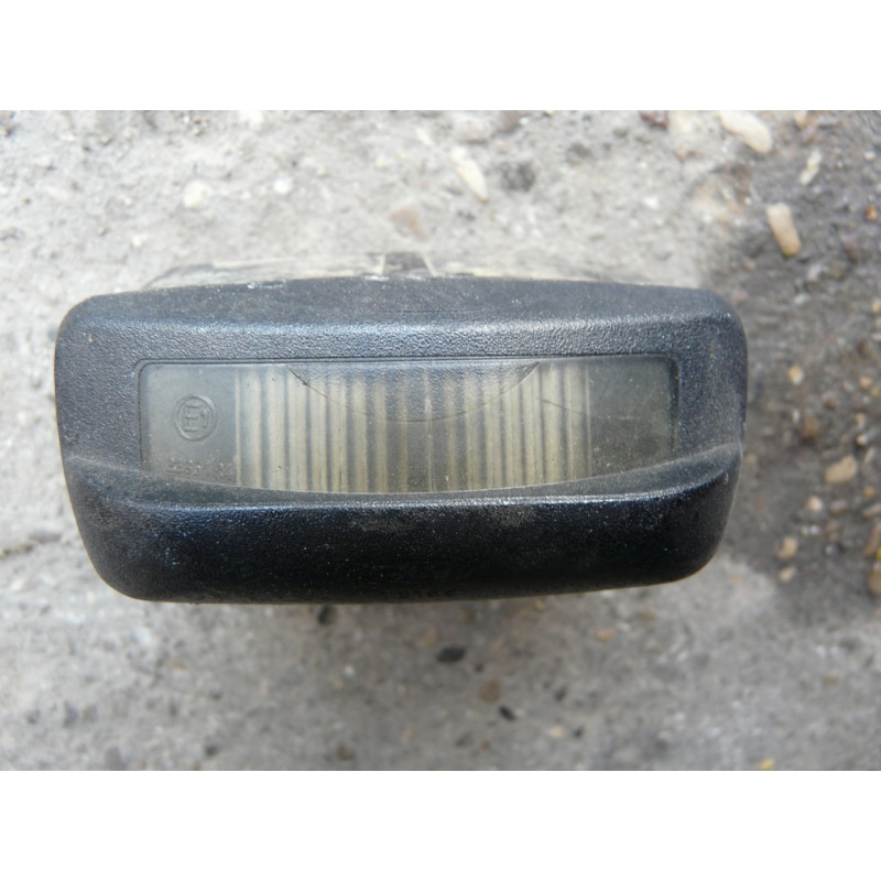 eclairage plaque immatrculation arriere ford 84fg19k530aa eclairage plaque immatrculation arriere ford 84fg19k530aa