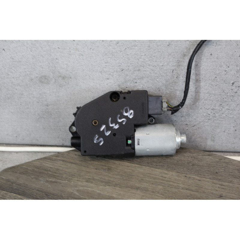 moteur toit ouvrant electrique rideau panoramique nissan qashqai wr09-010-ag moteur toit ouvrant electrique rideau panoramique nissan qashqai wr09-010-ag